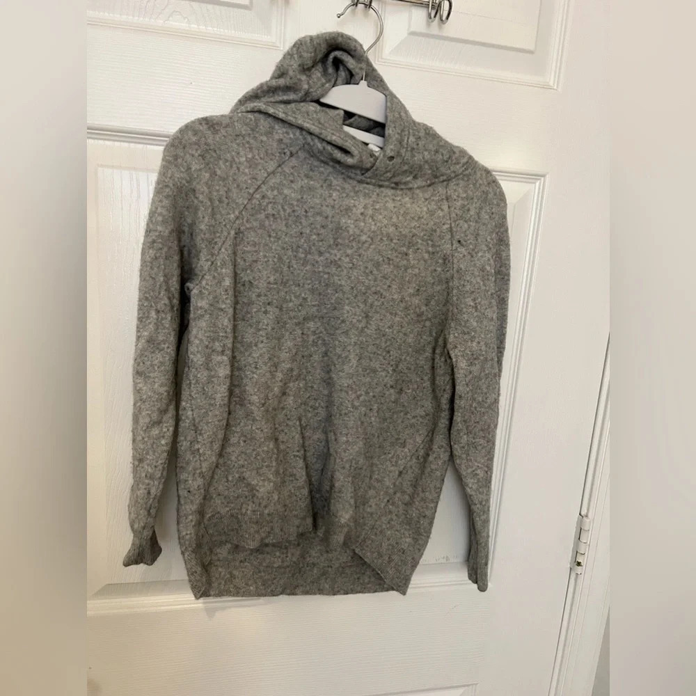! Splendid Becca Cashmere Sweater Hoodie Sz M